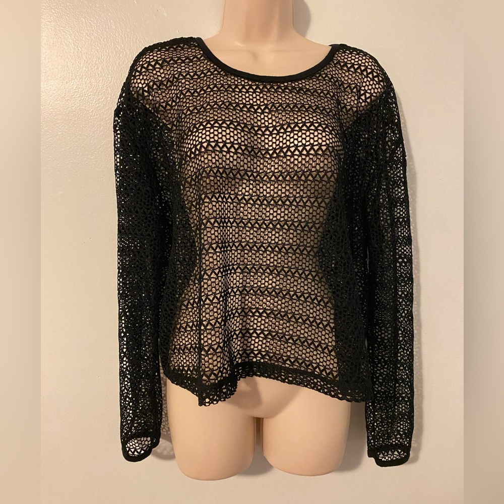 No boundaries XL 16-18 black mesh long sleeve top cp20